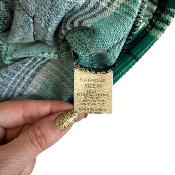 Paper + Tee Green and Black Cropped Plaid Button Up Shirt Juniors Size XL - Picture 5 of 6